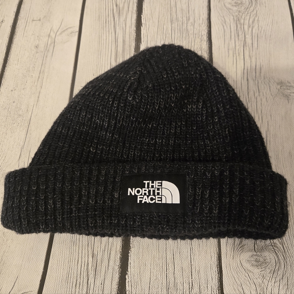 The North Face Ribbed Knit Beanie Hat Black Logo Patch Winter Ski Cap Unisex